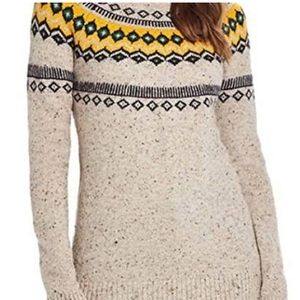 🌻 3/25 Weatherproof vintage sweater